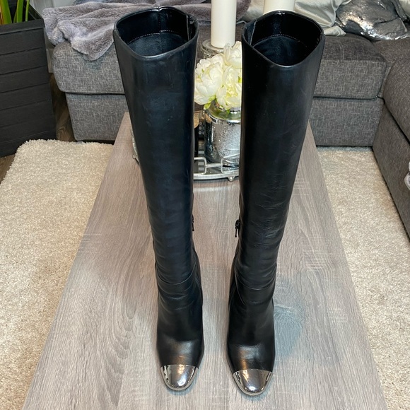 Leather boots - Picture 3 of 10